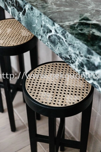 RBS 016 - RATTAN BAR STOOL