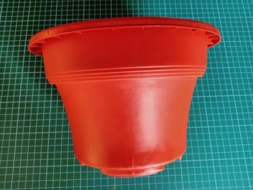 LS8-220 Plastic Flower Pot (Terra Cotta)