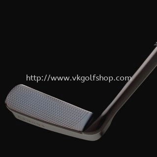 Kronos Refined D'arcy PVD Carbon Putter