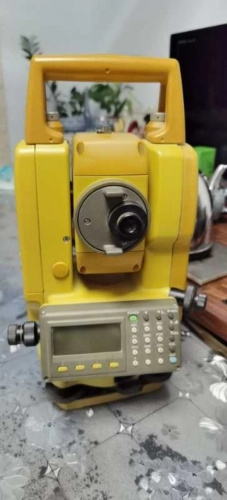 Used Topcon GTS-332 Total Station