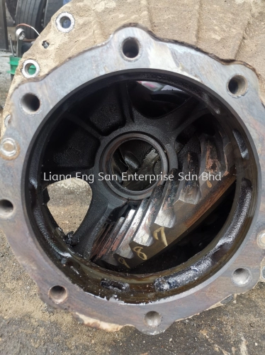 OVERHAUL GEARBOX AXLE