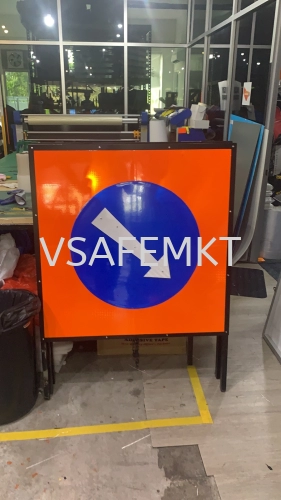 VSAFEMKT JKR Temporally Sigange ( Keep Left / Keep Right) 914 X 914mm 