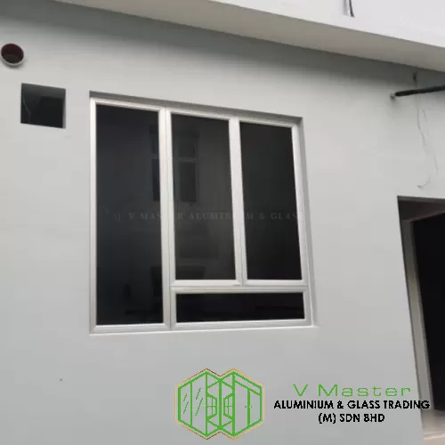 CASEMENT WINDOW + TOP HUNG WINDOW 