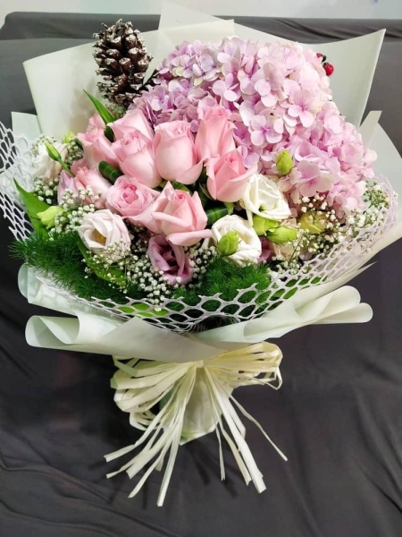 Hydragea mixed rose eustomas HB1057 floristkl Hydrangea Hand Bouquet Kuala Lumpur (KL), Selangor, Malaysia Supplier, Suppliers, Supply, Supplies | Shirley Florist