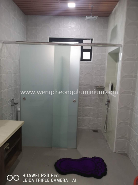  Sliding Door Shower Screen Tempered Glass Selangor, Malaysia, Kuala Lumpur (KL), Sungai Buloh Supplier, Suppliers, Supply, Supplies | Weng Cheong Glass Trading Sdn Bhd