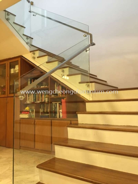  Staircase Glass With Stainless Steel Railing Selangor, Malaysia, Kuala Lumpur (KL), Sungai Buloh Supplier, Suppliers, Supply, Supplies | Weng Cheong Glass Trading Sdn Bhd