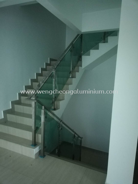  Staircase Glass With Stainless Steel Railing Selangor, Malaysia, Kuala Lumpur (KL), Sungai Buloh Supplier, Suppliers, Supply, Supplies | Weng Cheong Glass Trading Sdn Bhd