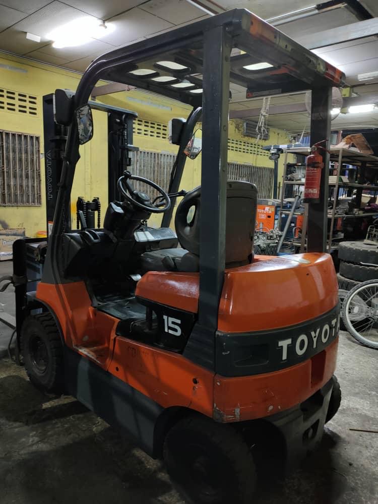 Ex Stock HN Reconditioned Toyota Battery Forklif 