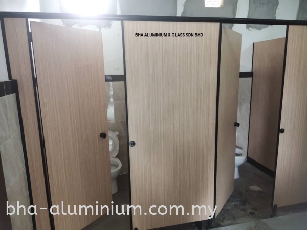 TOILET CUBICLE FULL SET TOILET CUBICLE Tandas Sistem Kubikel Johor Bahru (JB), Malaysia, Senai Supplier, Suppliers, Supply, Supplies | BHA Aluminium & Glass Sdn Bhd