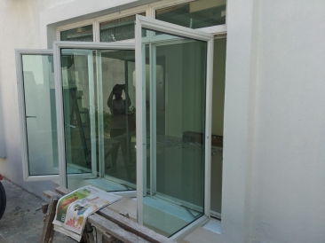 ECONOMY CASEMENT WINDOW