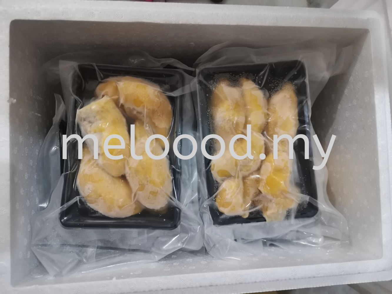  frozen  musang king durian pulp(400g)D197