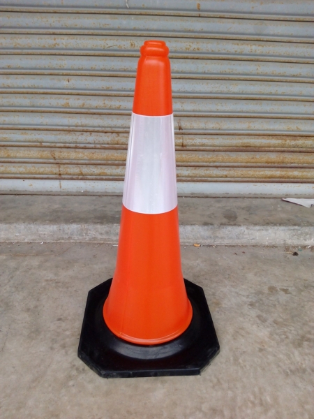 30INCH PVC SAFETY CONE -CS CONE / POST / GATE SAFETY PRODUCT Selangor, Malaysia, Kuala Lumpur (KL), Rawang Supplier, Suppliers, Supply, Supplies | SIGNATURE BUILDING MATERIAL SDN BHD