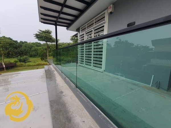 Balcony Glass Balcony glass Glass products Residential  Johor Bahru (JB), Malaysia, Ulu Tiram Supplier, Manufacturer, Supply, Supplies | GAO YONG GLASS & ALUMINIUM WORKS SDN. BHD.