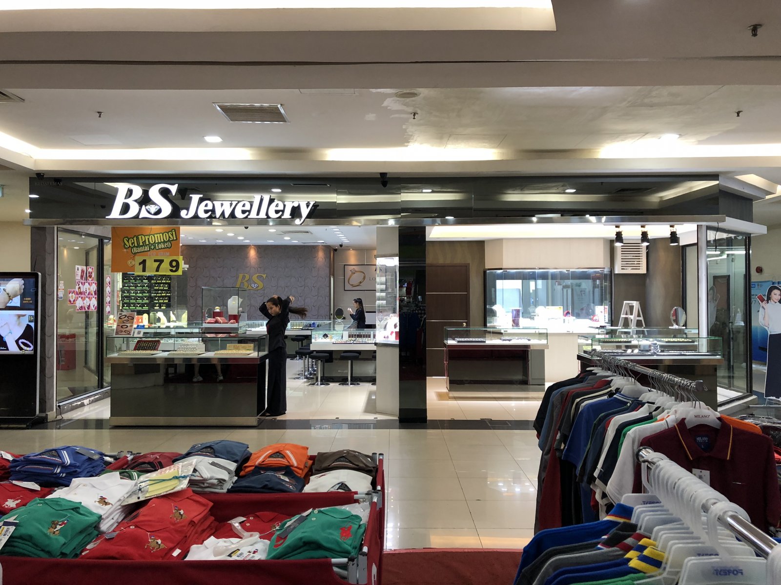 Bs jewellery- Eg Box Up Led Conceal Lettering 