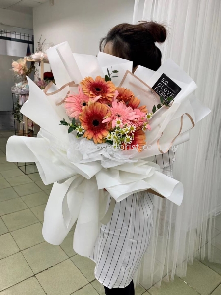  FLOWER BOUQUET  Kuala Lumpur (KL), Malaysia, Selangor, Cheras Supplier, Suppliers, Supply, Supplies | 520 D Love Florist