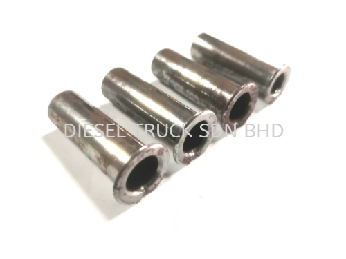 DOOR HINGE PIN BUSH (4/P/R SERIES) 1524493 