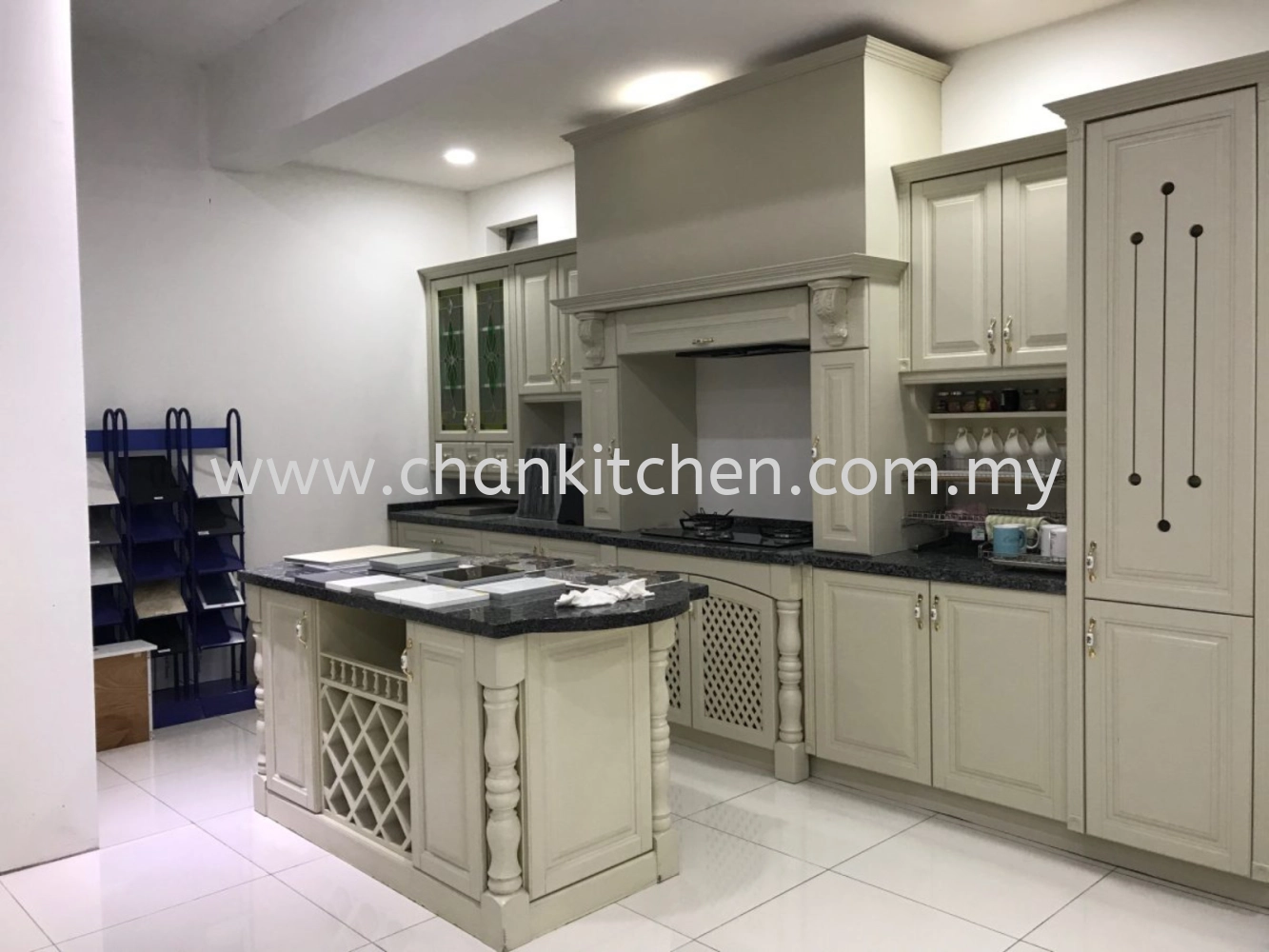 CHAN KITCHEN FURNITURE SHOWROOM’S INTERIOR