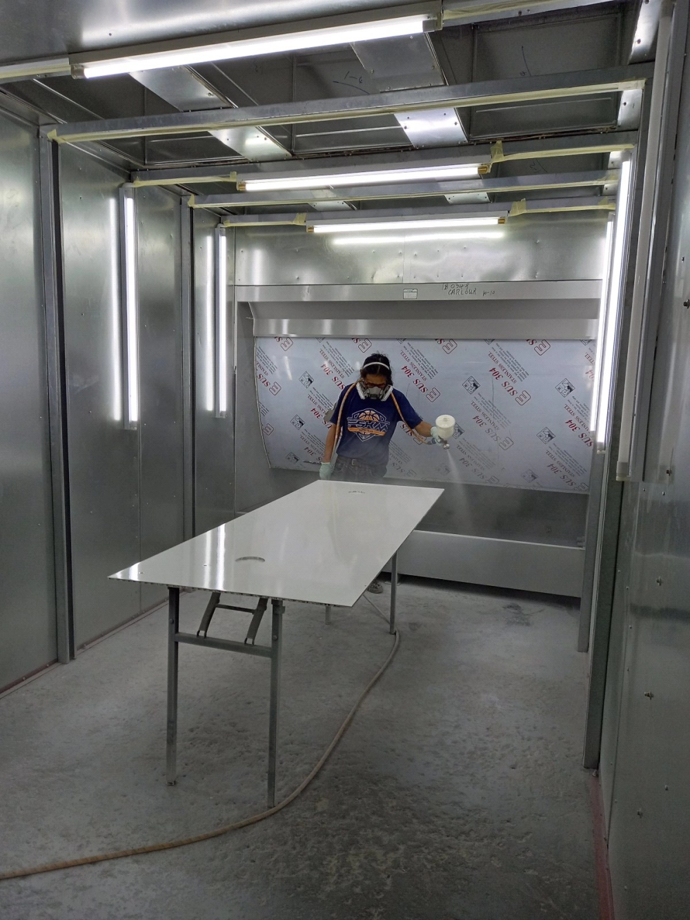 Spray Booth with Clean Room