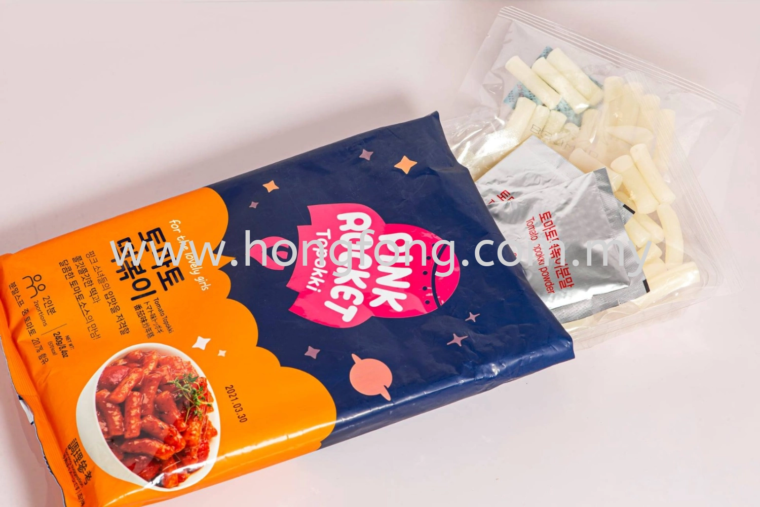 PINK ROCKET TOPOKKI POUCH 240G-TOMATO