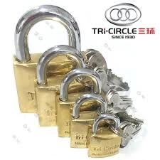 TRI CIRCLE PADLOCK.