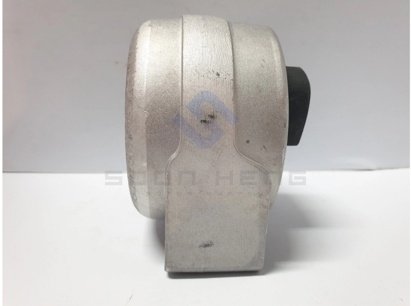 Mercedes-Benz W169 and W245 - Rear Left Side Transmission Mounting (MEYLE) 