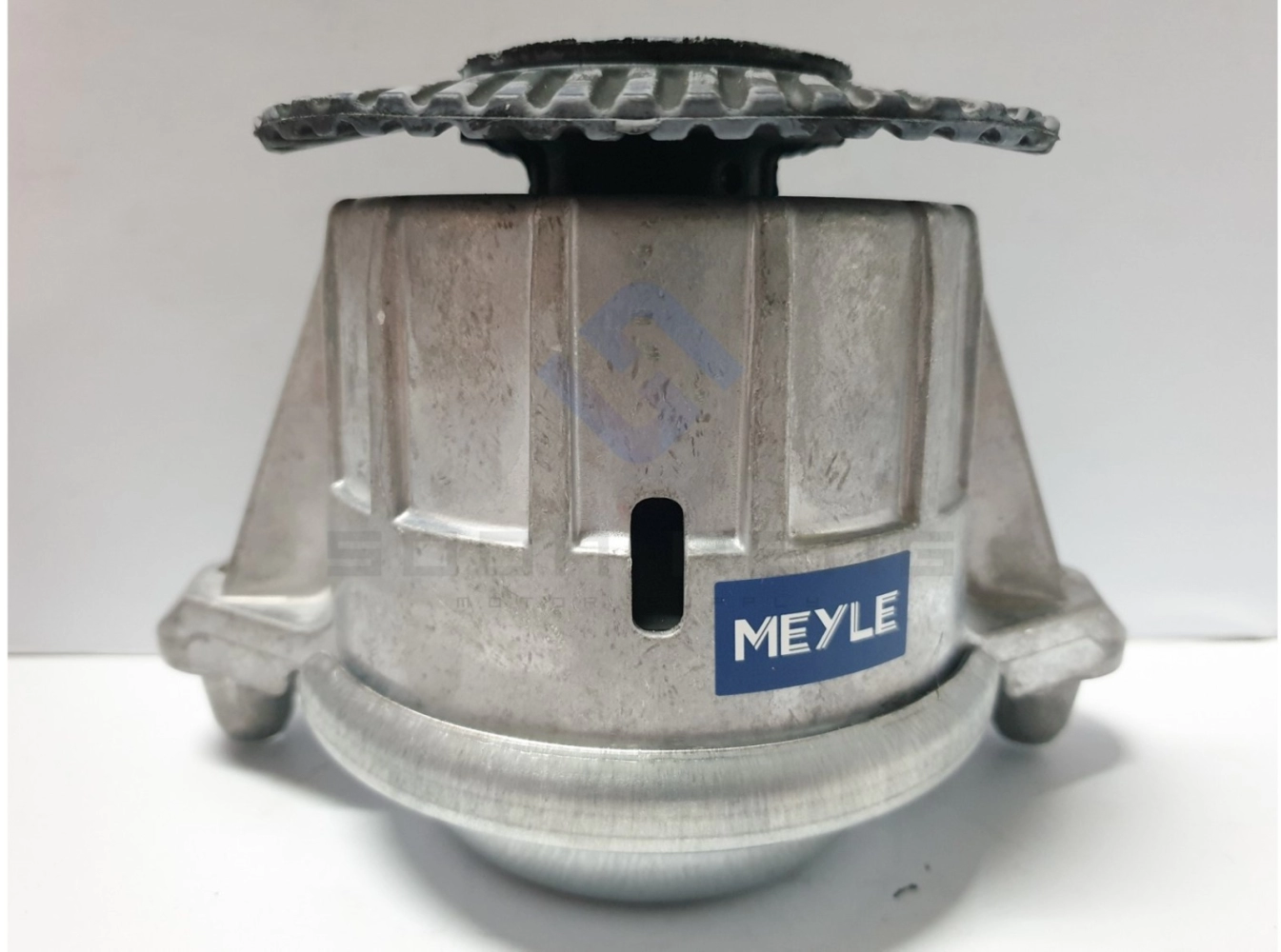 Mercedes-Benz W204, C218, W212 and C207 - Engine Mounting (MEYLE) 