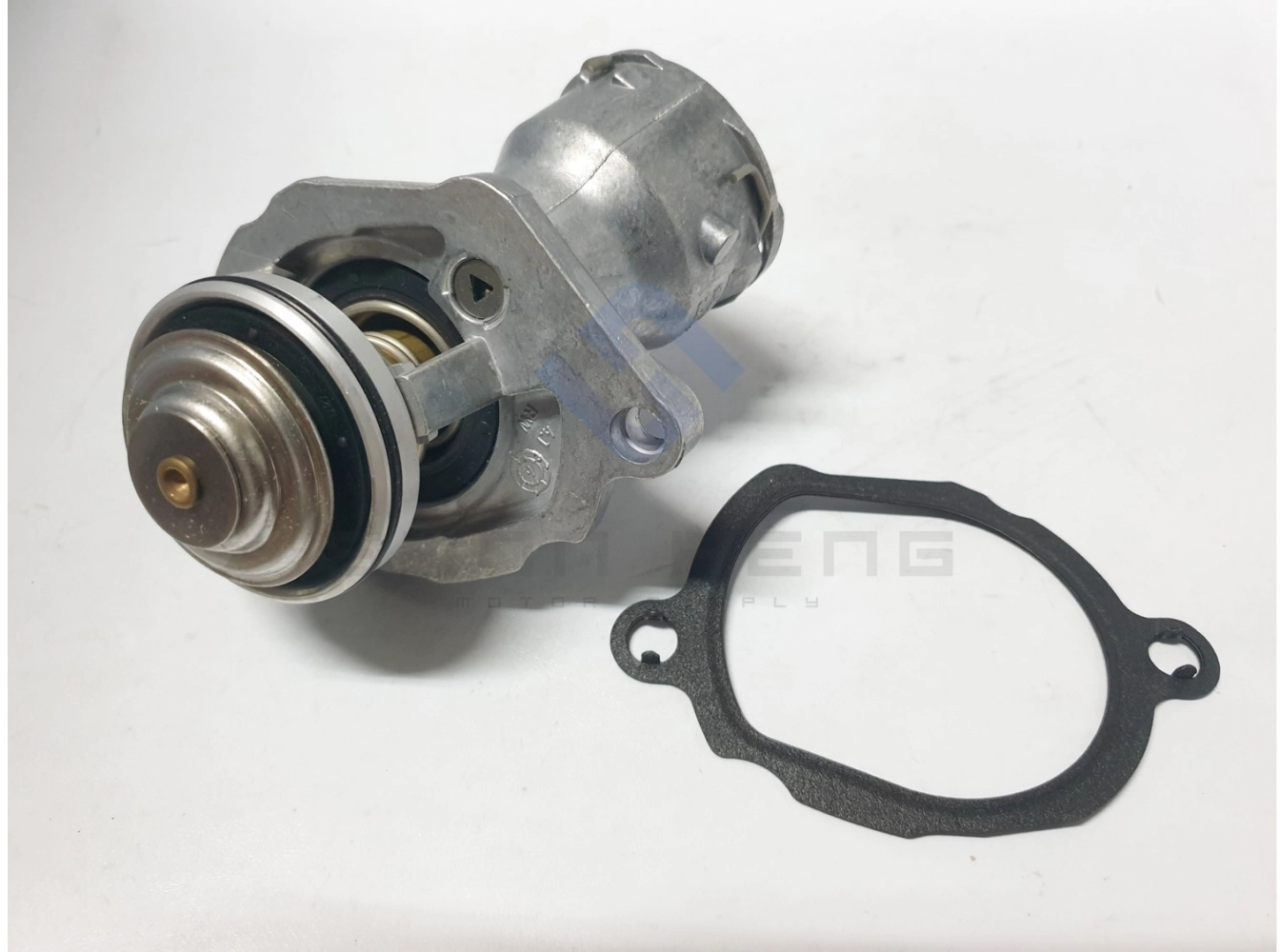 Mercedes-Benz W203, W204, C209, C219, W211, W212, C207, W221, R230, R171, W164, W251 with Engine M272 (6 Cylinder)  Coolant Thermostat (BORGWARNER)