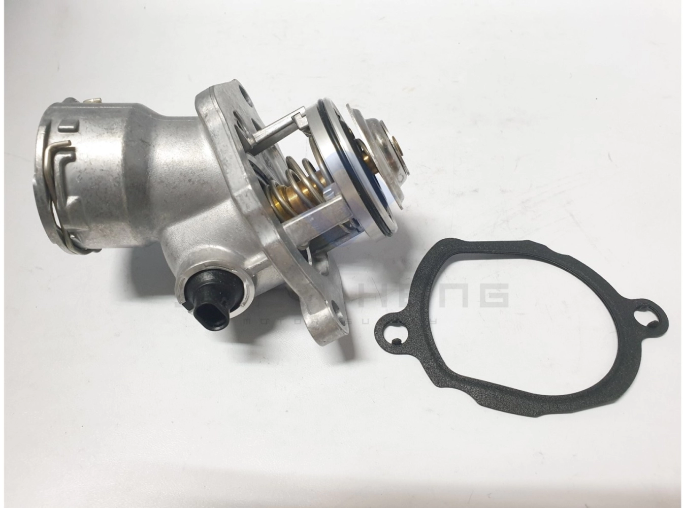 Mercedes-Benz W203, W204, C209, C219, W211, W212, C207, W221, R230, R171, W164, W251 with Engine M272 (6 Cylinder)  Coolant Thermostat (BORGWARNER)