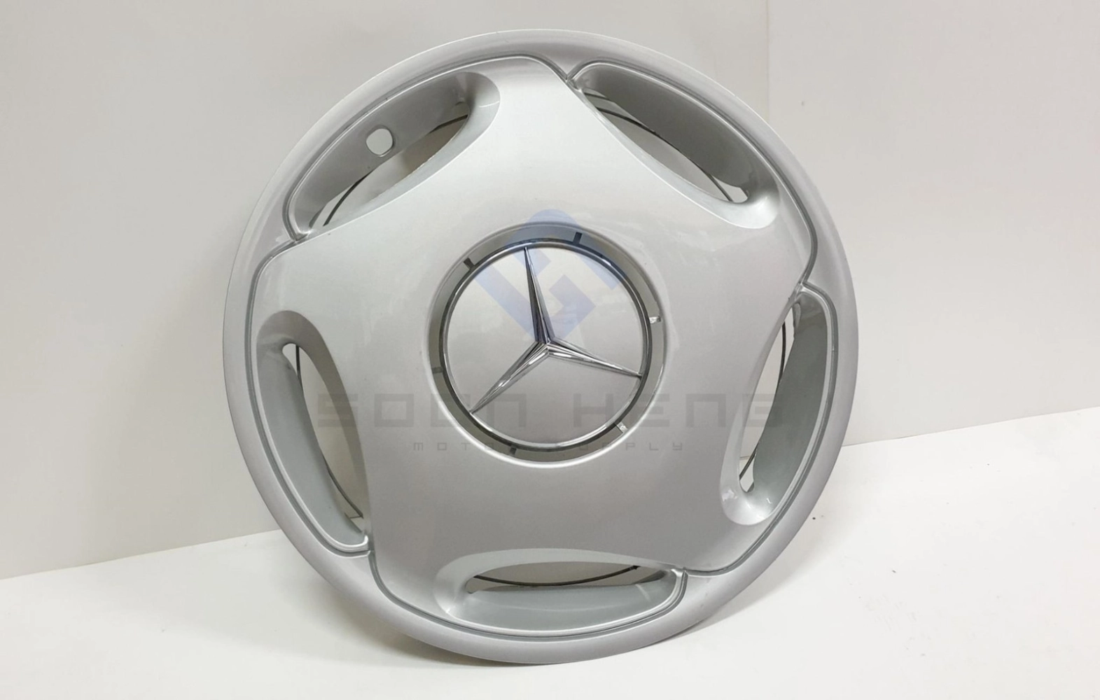 Mercedes-Benz W202, W203 and W210 - 15 Inches Wheel Hub Caps (Original MB)