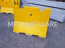 CONCRETE ROAD BARRIER