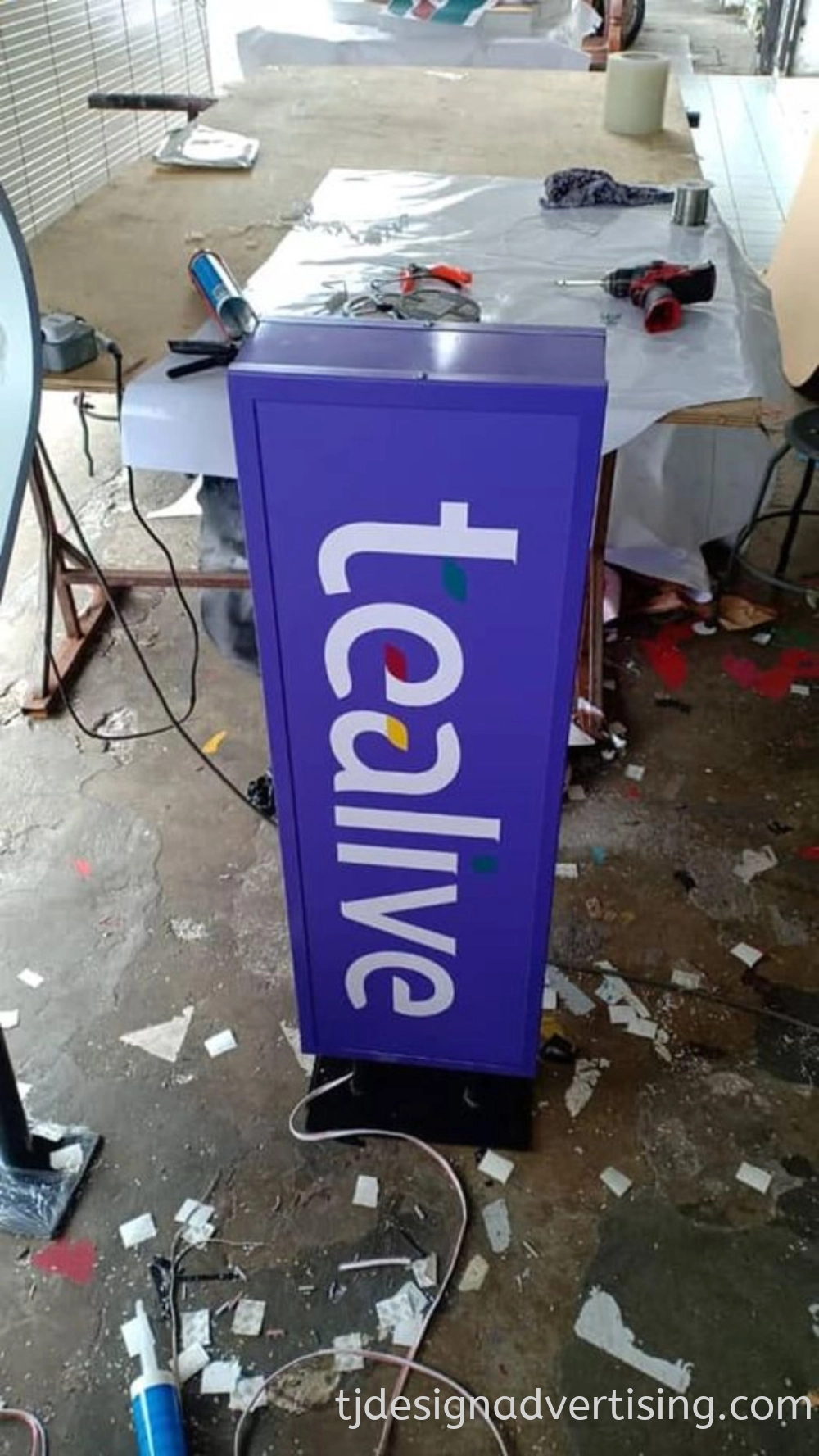 KOTAK LAMPU LED PAPAN TANDA - TEALIVE