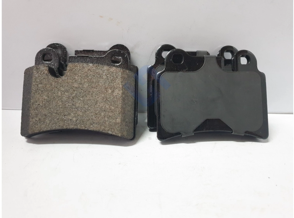 Volkswagen Touareg - Rear Brake Pad Set (JURID) 