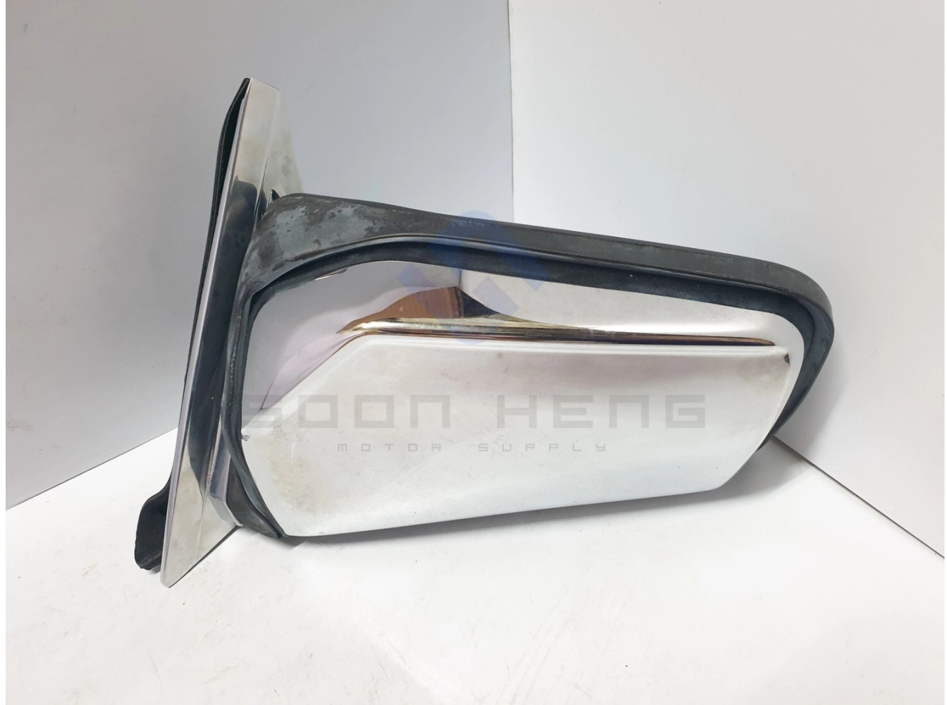 Mercedes-Benz W123 - Manual Left Side View Mirror Complete Unit (ULO)