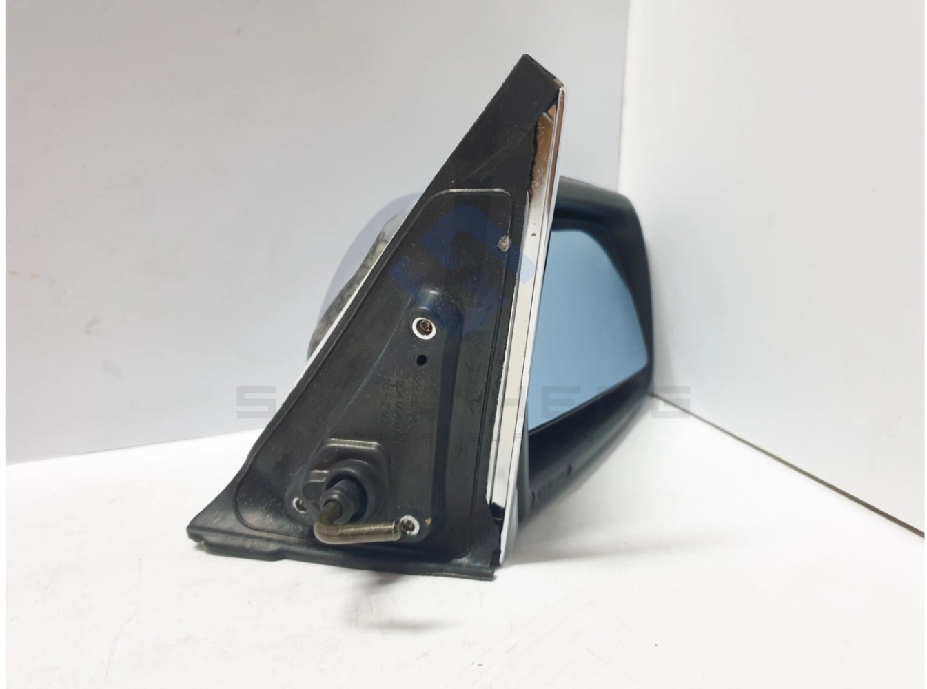 Mercedes-Benz W123 - Manual Right Side View Mirror Complete Unit (ULO)