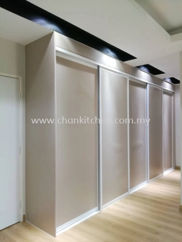 SLIDING DOOR WARDROBE 