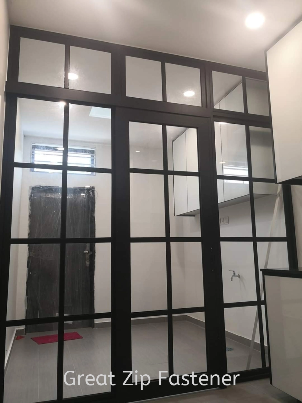 Aluminum Panel With Door Design