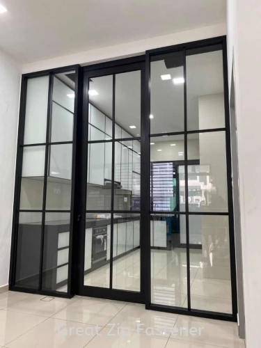 Aluminum Panel With Door Design