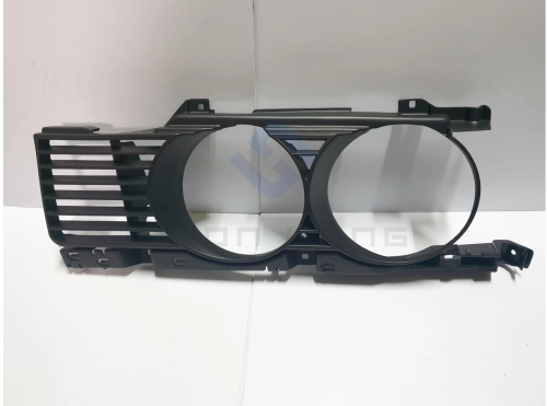 BMW E34 - Front Left Headlamp Grille ~ Narrow Type Kidney (UNICAR)