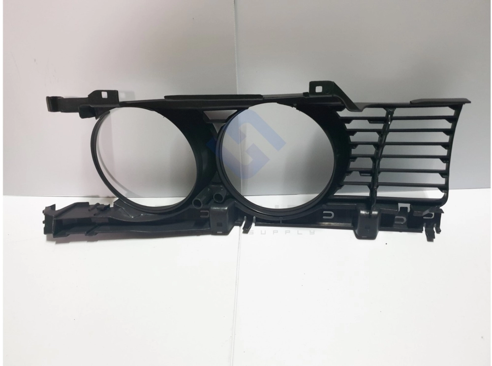 BMW E34 - Front Left Headlamp Grille ~ Narrow Type Kidney (UNICAR)