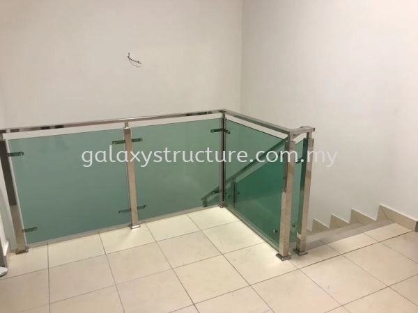 To Fabrication Staircase Stainless Steel with Tempered Glass Balkoni Tangga Selangor, Malaysia, Kuala Lumpur (KL), Shah Alam Supplier, Suppliers, Supply, Supplies | GALAXY STRUCTURE & ENGINEERING SDN BHD