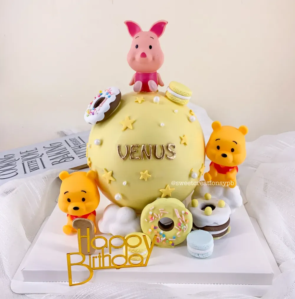 Winnie the Pooh Theme - Knock Knock Cake