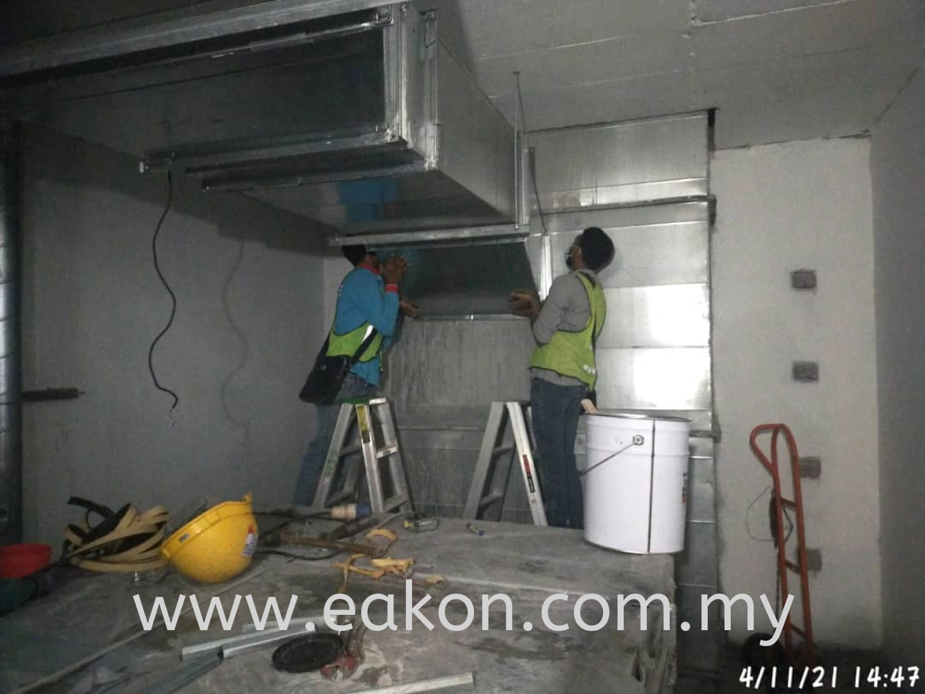 Ducting work at Medini Lakeside, JB