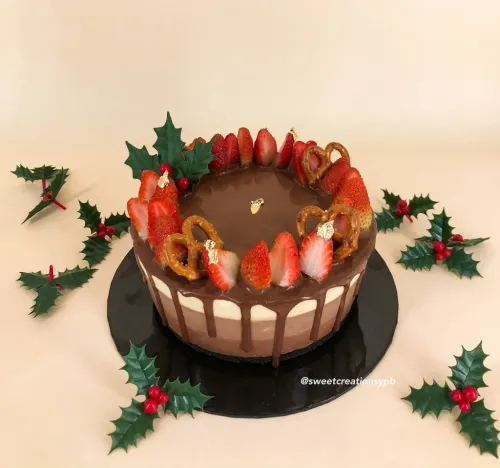 6" Triple Chocolate Cheese Cake (Xmas Series)