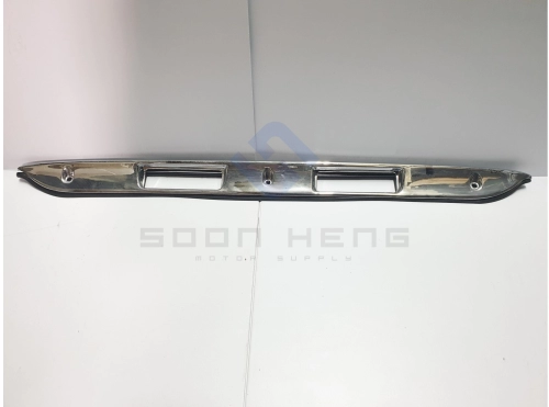 Mercedes-Benz W124 - Rear Trunk Lid Handle (Original MB)