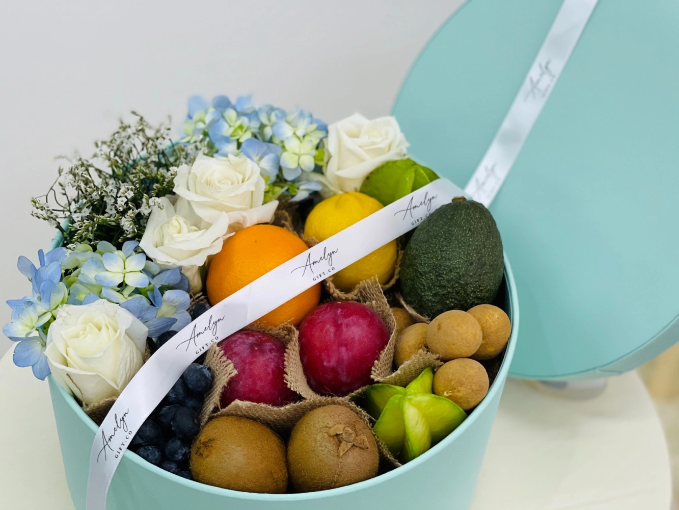 Tiffany Blue Fruits & Flowers Round XL Box