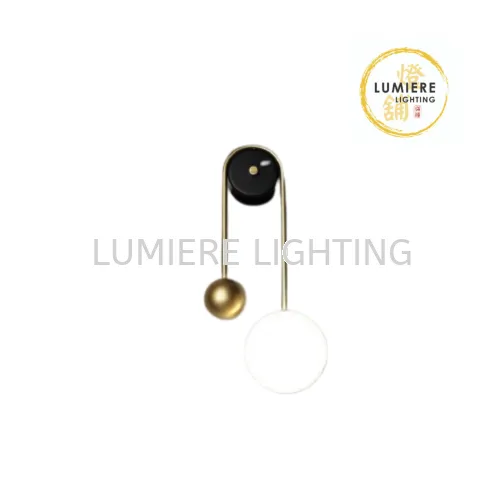 Nordic Golden Droplets Design Wall Light