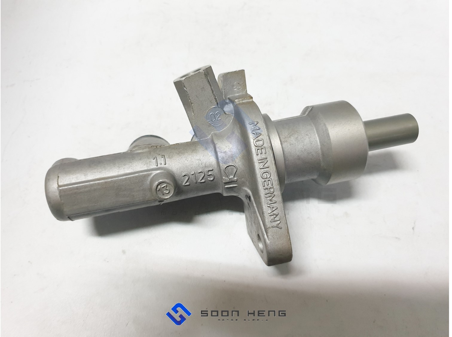 Mercedes-Benz W202 and W210 - Brake Master Cylinder (LUCAS/ TRW)