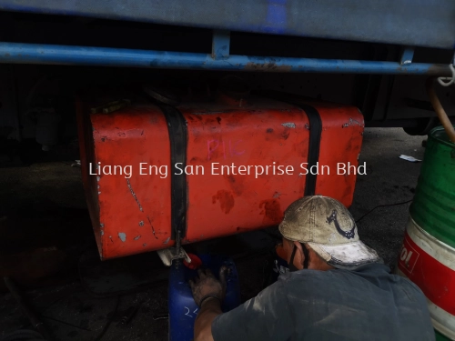 REPLACE DIESEL FUEL TANK LORRY