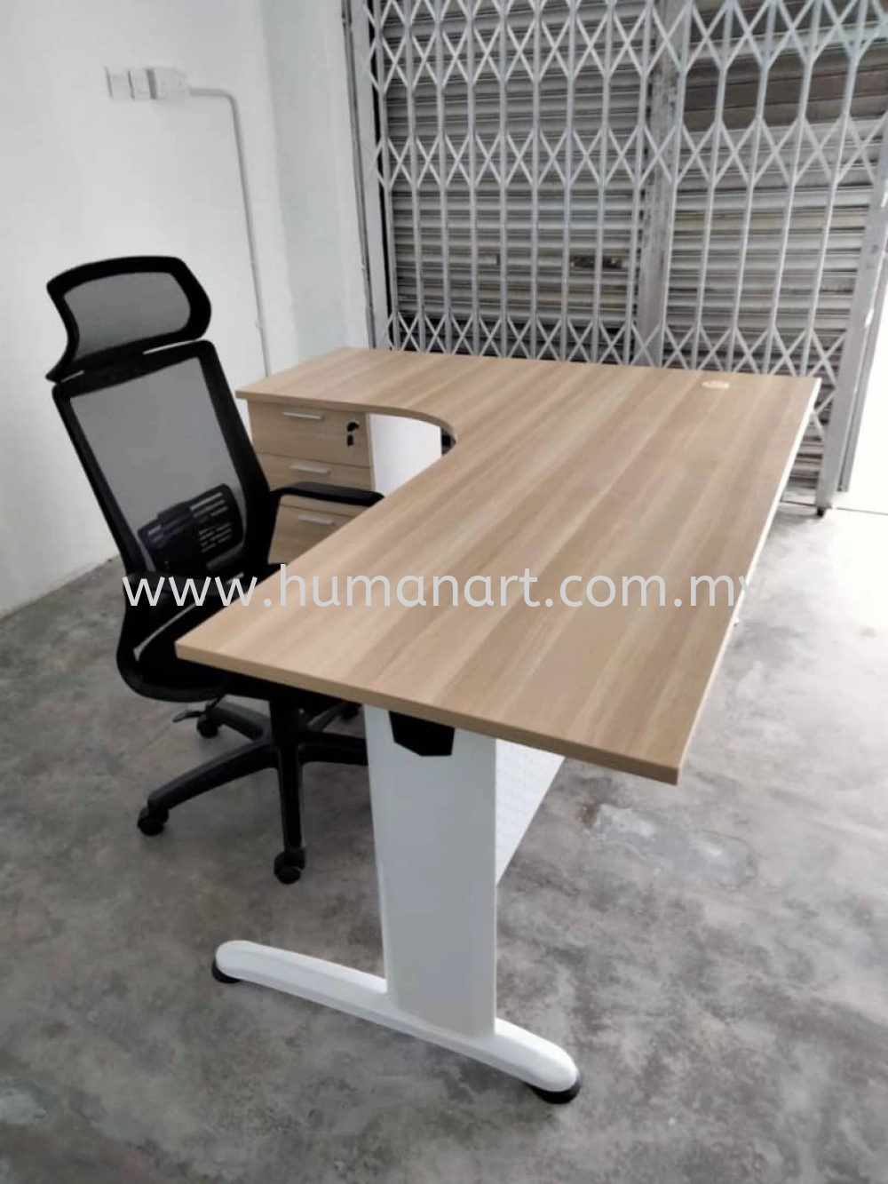 Delivery Installation Office Furniture Selayang