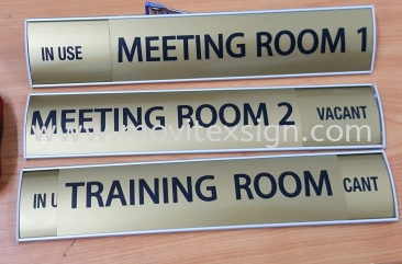 aluminum door sign with Convex design